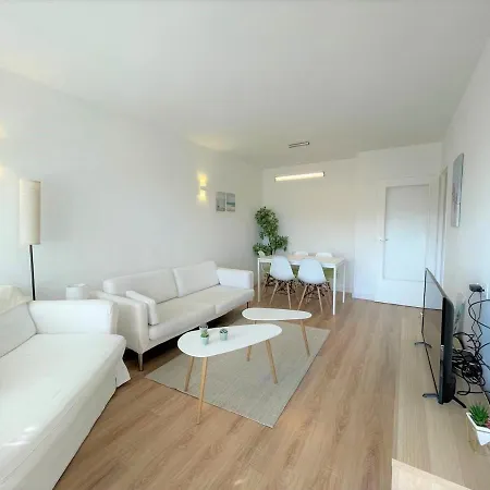 Apartamento Con Piscina Y Gran Terraza Con Vistas - Muy Cerca De La Playa, El Centro Y La Estacion