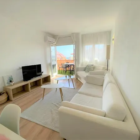 Apartamento Con Piscina Y Gran Terraza Con Vistas - Muy Cerca De La Playa, El Centro Y La Estacion Vilassar De Mar